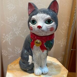 Anthropologie ♥️Peluche 🐱 Darling Cat Ceramic Cookie Jar with Red Bow